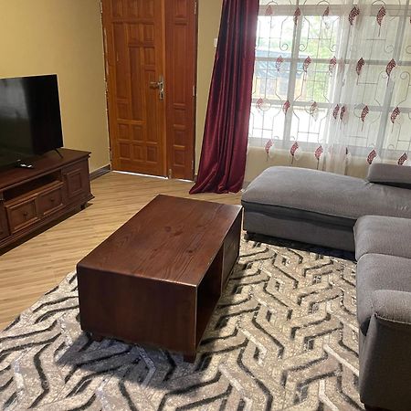 The Golden Suite Apartment Аруша Экстерьер фото