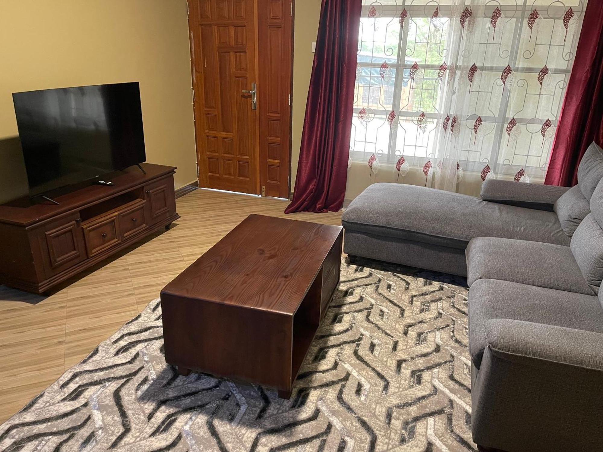 The Golden Suite Apartment Аруша Экстерьер фото