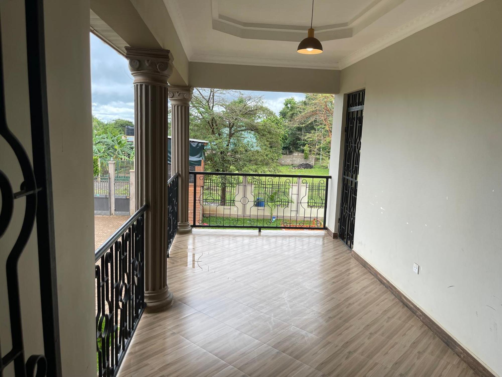 The Golden Suite Apartment Аруша Экстерьер фото
